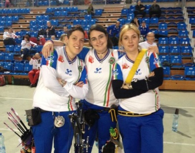 Le campionesse d'Europa nel Compound Marcella Tonioli, Laura Longo e Anastasia Anastasio