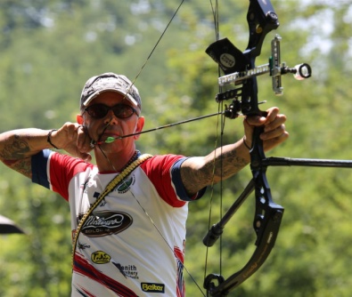 Il campione italiano compound Antonio Pompeo