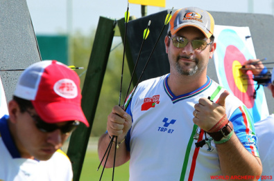 Sergio Pagni immortalato dal sito World Archery durante le qualifiche del Compound.