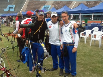 La squadra Compound Allievi impegnata in Cina