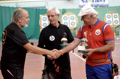Renato Roccella e Vincenzo Scaramuzza premiati da Gino Avallone