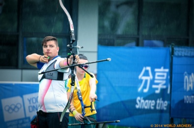 Elia Fregnan in azione con Jessica Sutton