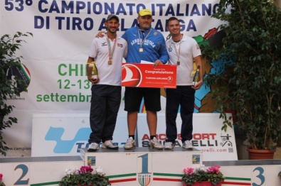 il podio olimpico con Michele Frangilli medaglia d'oro