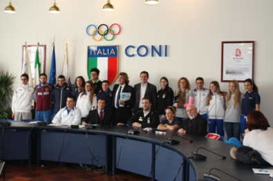 Gli atleti nella sala Giunta del CONI
