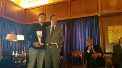 David Pasqualucci premiato dal Presidente della Federhockey