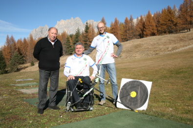 il Sindaco di Cortina d'Ampezzo Andrea Franceschi (a dx), il Consigliere Federale Fitarco Oscar De Pellegrin e il Delegato CONI