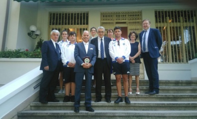 L'Ambasciatore Brasioli con la delegazione arcieristica