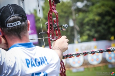 Sergio Pagni al tiro durante la tappa di Medellin della World Cuo
