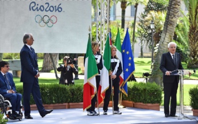 La cerimonia di consegna del Tricolore al Quirinale