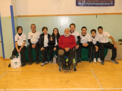 Tino Baldovin con gli arcieri della Pol. La Fenice