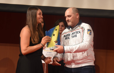 Michele Frangilli premia durante il GalĂ di Stelle Nello Sport