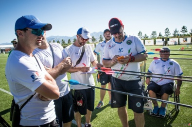 I RAGAZZI DEL COMPOUND AZZURRO