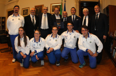 La rappresentanza Fitarco con il Ministro per lo sport Lotti