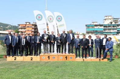 I presidenti premiati per il Torneo Doni insieme agli altri Presidenti dei Comitati Regionali