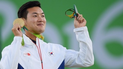 Il campione olimpico a Rio 2016 Ku Bonchan