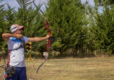 Massimiliano Mandia al tiro nella gara di Salerno