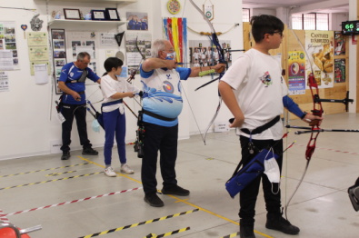 Il presidente del CR Abruzzo Aldo Di Silveiro al tiro