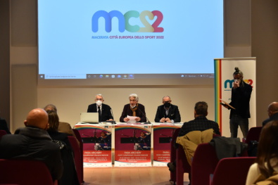 UN MOMENTO DELLA CONFERENZA STAMPA